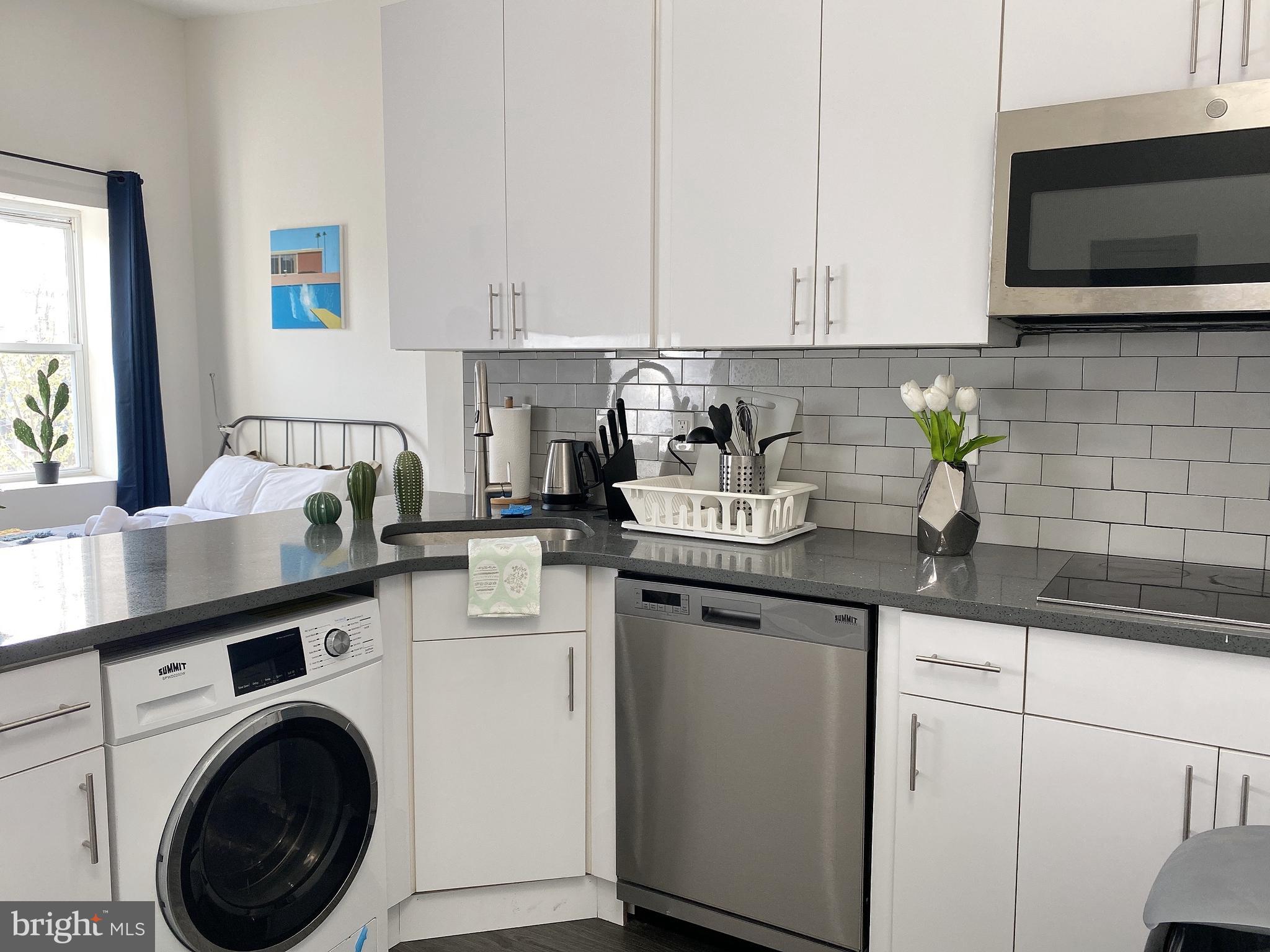 1725 Bainbridge Street, Unit 3F Philadelphia, PA 19146 - Photo 14 of 19