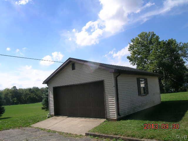 720 Arndt Road Easton, PA 18040 - Photo 3 of 8 Gallery Image 3