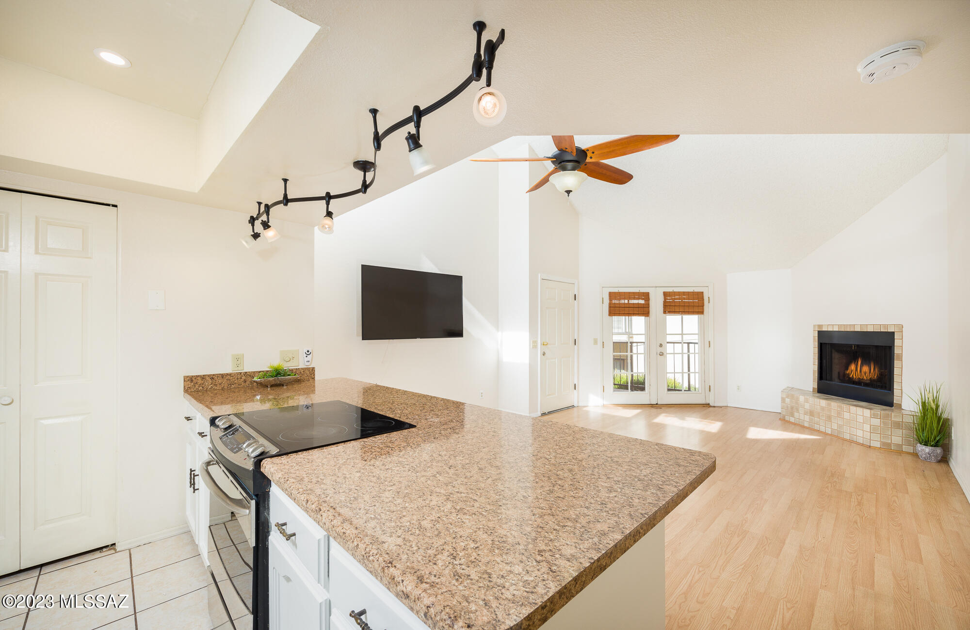 1200 East River Road, Unit E59 Tucson, AZ 85718 - Photo 6 of 34