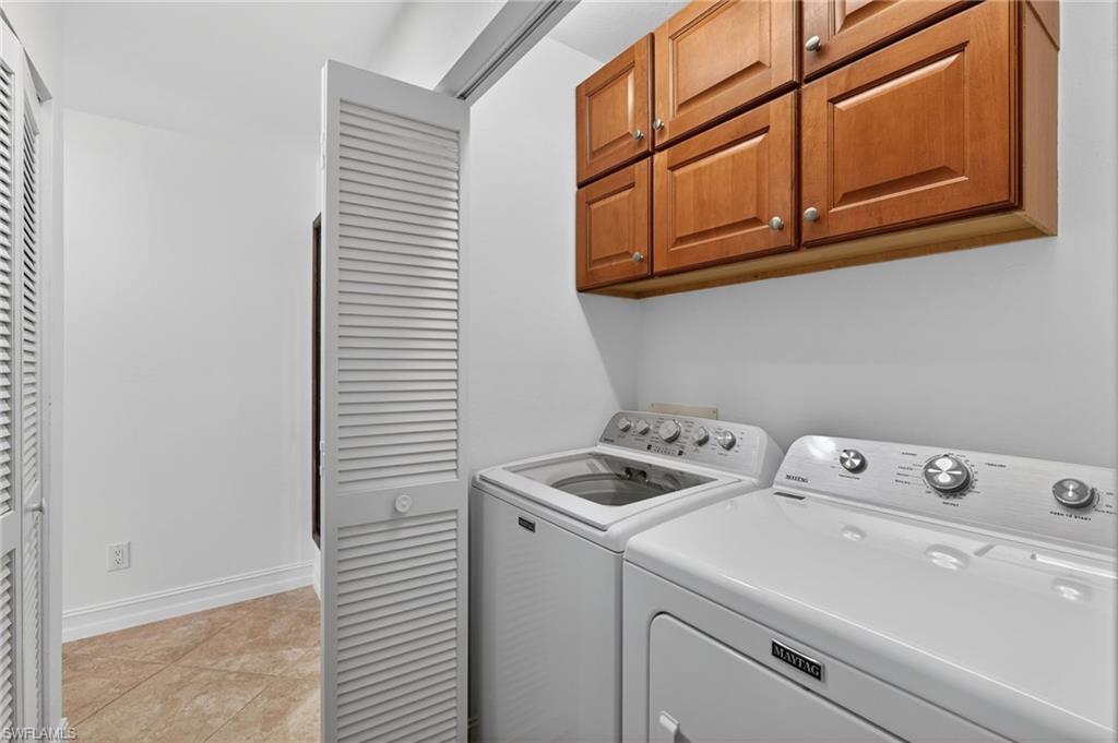 523 Club Side Drive, Unit 2523 Naples, FL 34110 - Photo 20 of 33