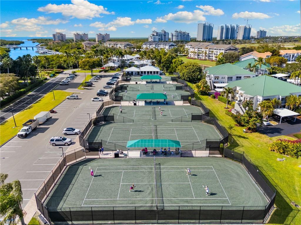 523 Club Side Drive, Unit 2523 Naples, FL 34110 - Photo 28 of 33