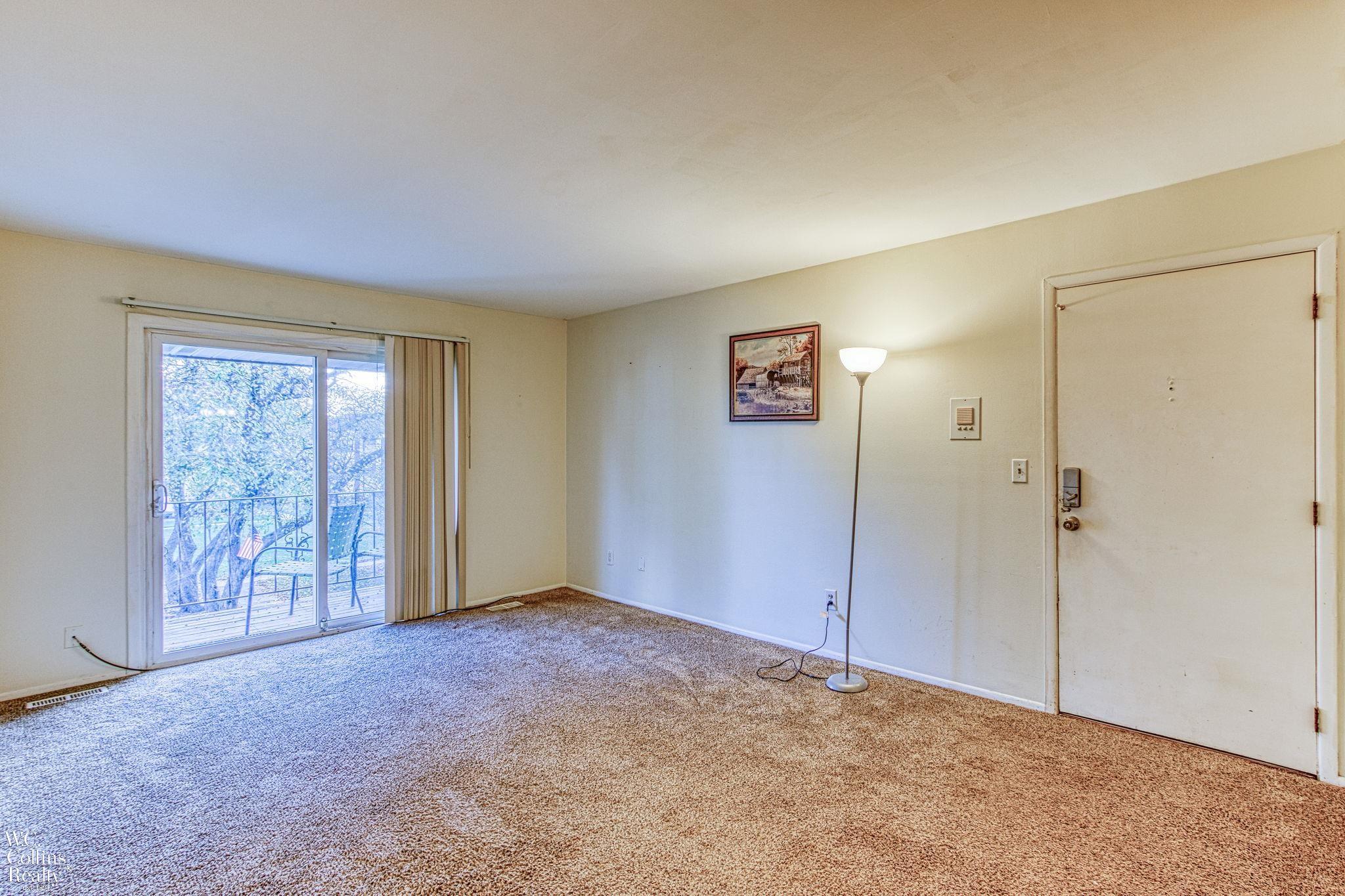 29281 Hayes Road Warren, MI 48088 - Photo 4 of 39