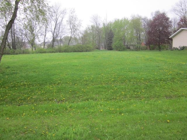 1601 Larchmont Road Lake Summerset, IL 61019 - Photo 2 of 13 a view of a field of grass and trees