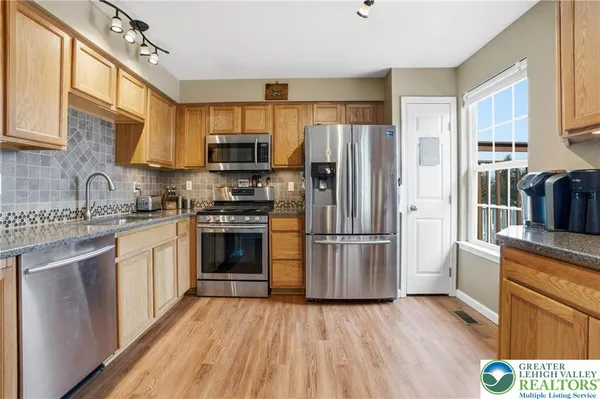 $2,475 | 1048 Sparrow Way, Breinigsville, PA 18031