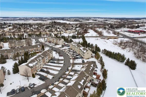 $2,475 | 1048 Sparrow Way, Breinigsville, PA 18031