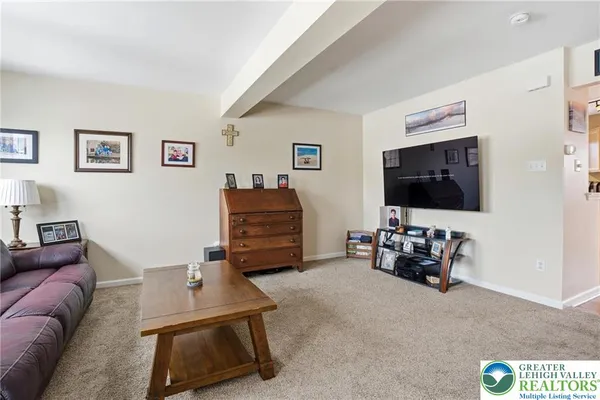 $2,475 | 1048 Sparrow Way, Breinigsville, PA 18031