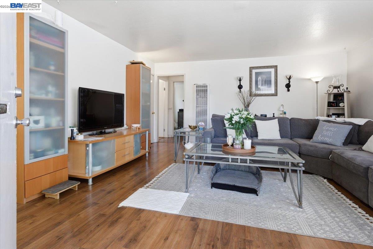 882 West Tennyson Road Hayward, CA 94544 - Photo 14 of 57