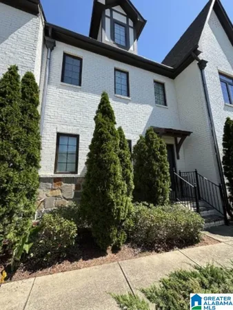 $2,850 | 950 Lennox Boulevard, Birmingham, AL 35216
