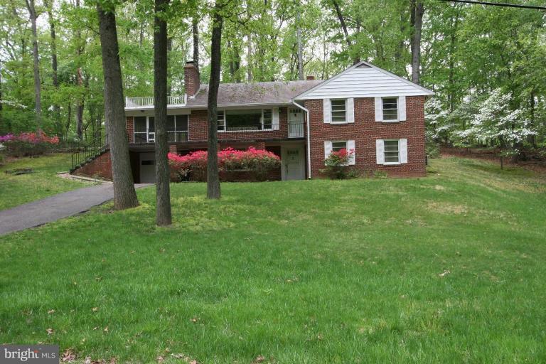 12012 Auth Lane Silver Spring, MD 20902 - Photo 16 of 28 Exterior (Main)