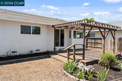 $675,000 | 3730 Skyview Drive, Santa Rosa, CA 95403