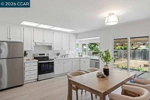 $675,000 | 3730 Skyview Drive, Santa Rosa, CA 95403