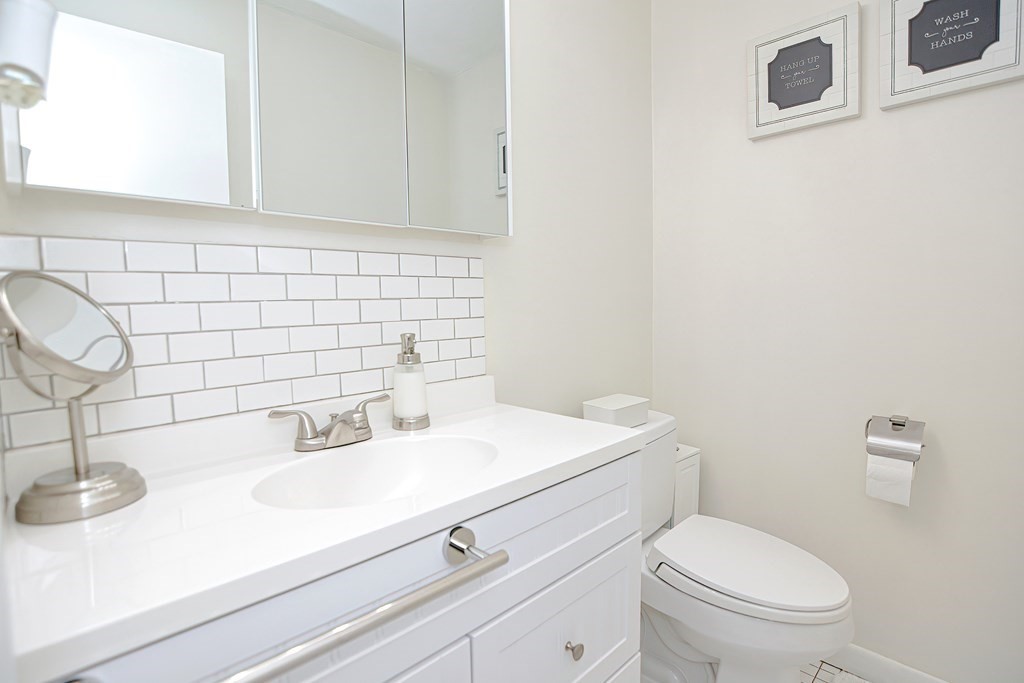 77 Drummer Road, Unit 77 Acton, MA 01720 - Photo 9 of 23 Gallery Image 9