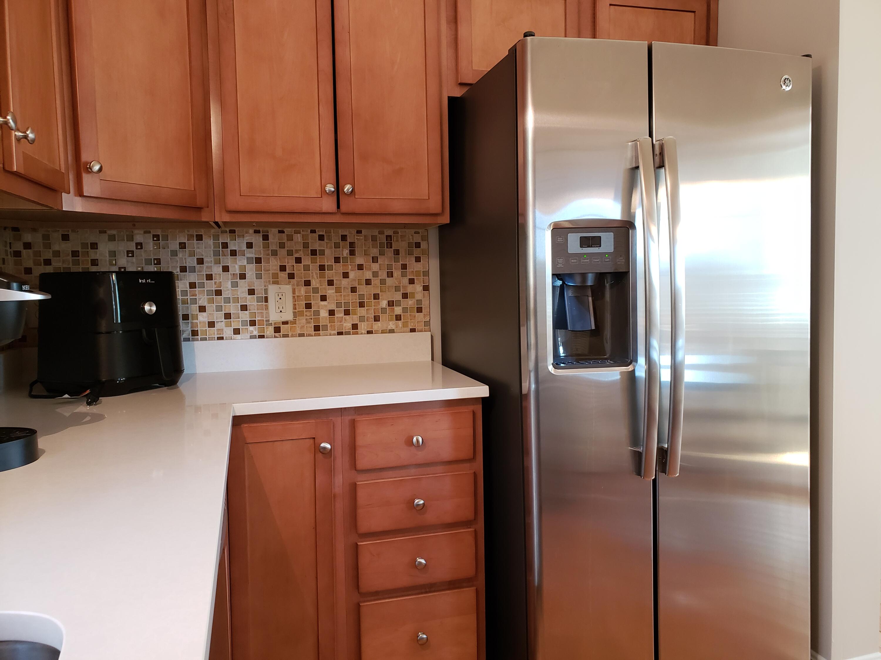 35 Barefoot Cottage Road, Unit 143 Wells, ME 04090 - Photo 6 of 18 Fridge