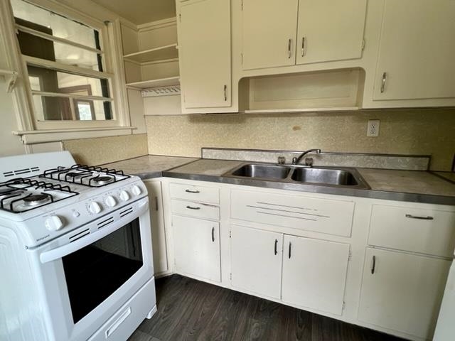 927 West 47th Street South Wichita, KS 67217 - Photo 5 of 16