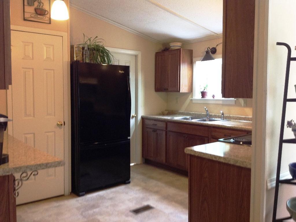 91 Richards Road Waterville, ME 04901 - Photo 11 of 19 Kitchen