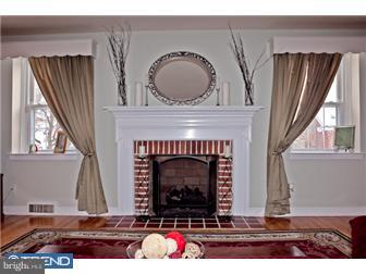 910 West Avenue Springfield, PA 19064 - Photo 4 of 12 Fireplace