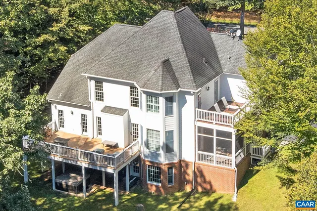 $995,000 | 2370 Walnut Ridge Lane, Charlottesville, VA 22911