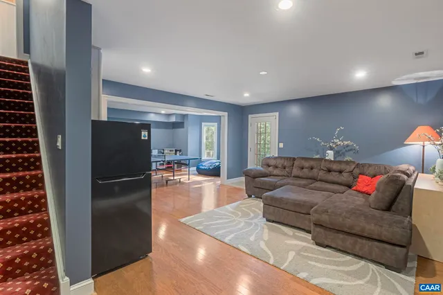 $975,000 | 2370 Walnut Ridge Lane, Charlottesville, VA 22911