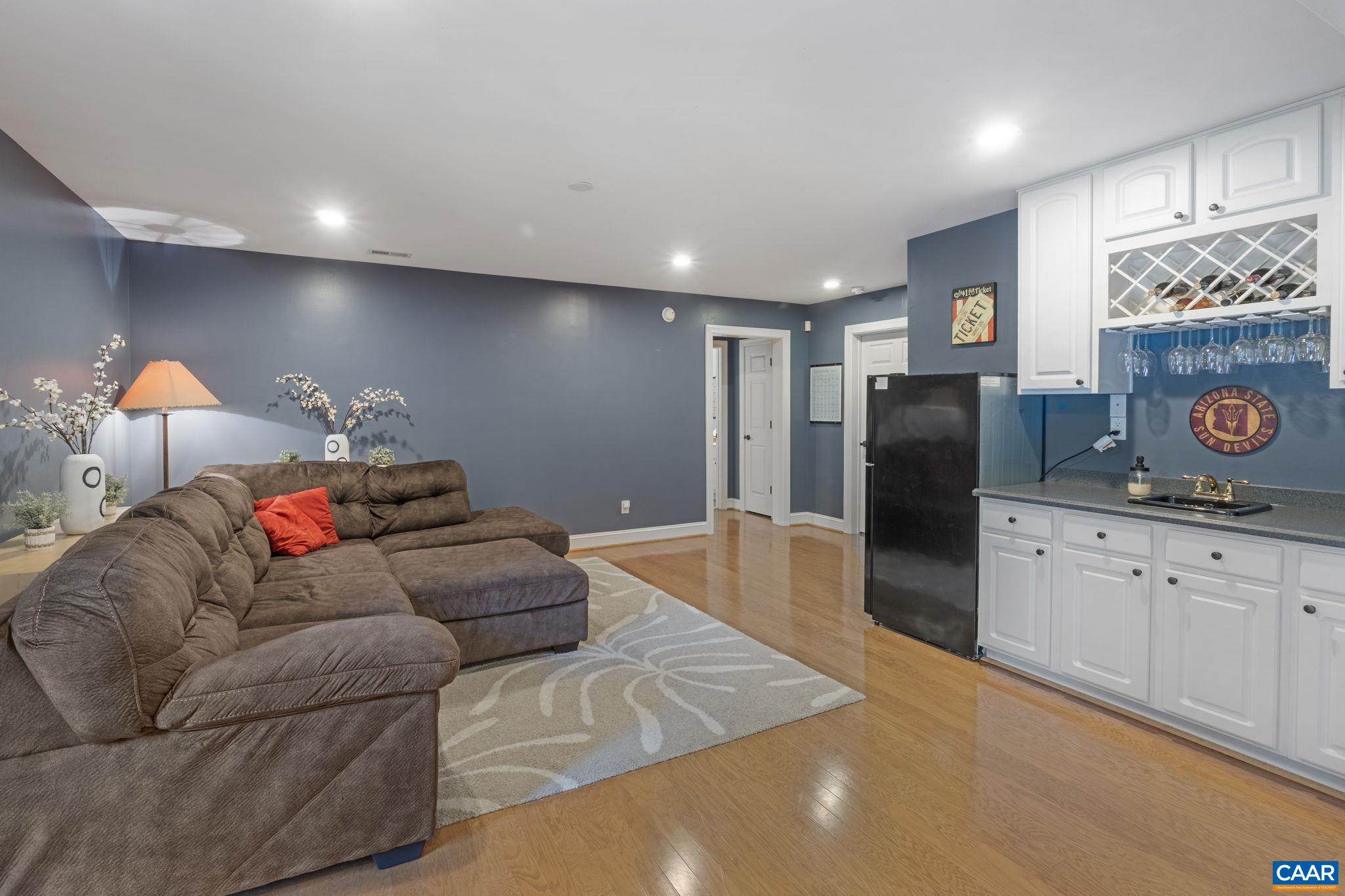 2370 Walnut Ridge Lane Charlottesville, VA 22911 - Photo 35 of 61 a living room with furniture