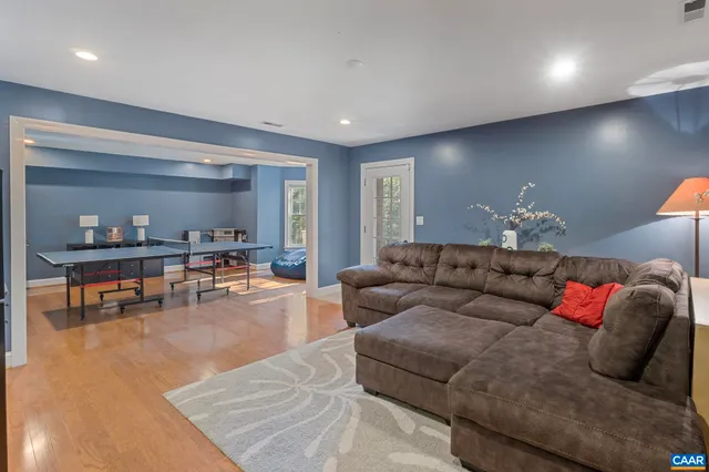 $975,000 | 2370 Walnut Ridge Lane, Charlottesville, VA 22911