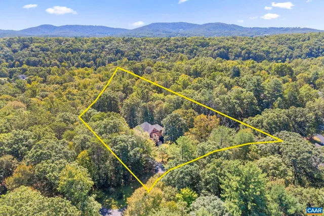 $975,000 | 2370 Walnut Ridge Lane, Charlottesville, VA 22911