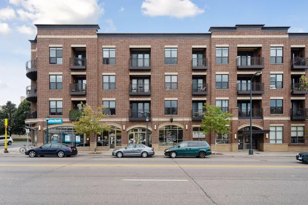 $1,395 | 15 East Franklin Avenue, Unit 211, Minneapolis, MN 55404
