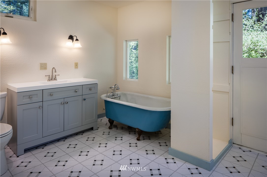 86 Center Road Lopez Island, WA 98261 - Photo 6 of 15