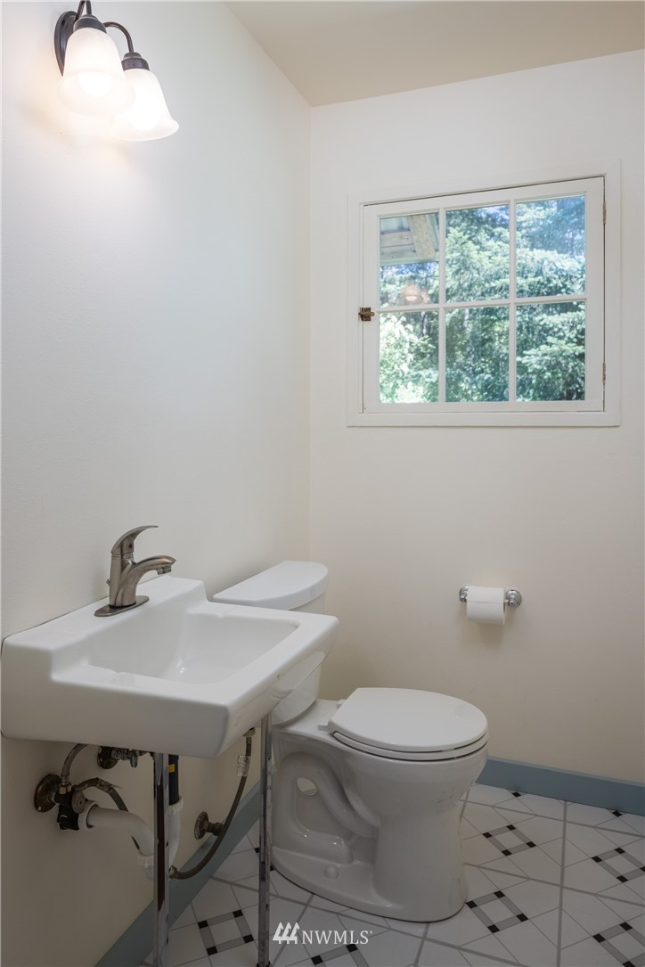 86 Center Road Lopez Island, WA 98261 - Photo 10 of 15