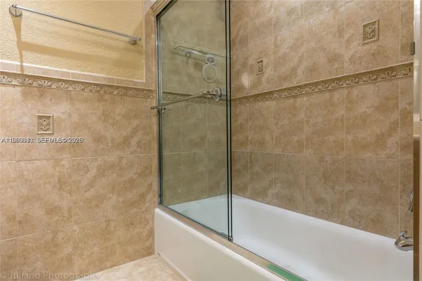 $5,800 | 19701 West Oakmont Drive, Hialeah, FL 33015