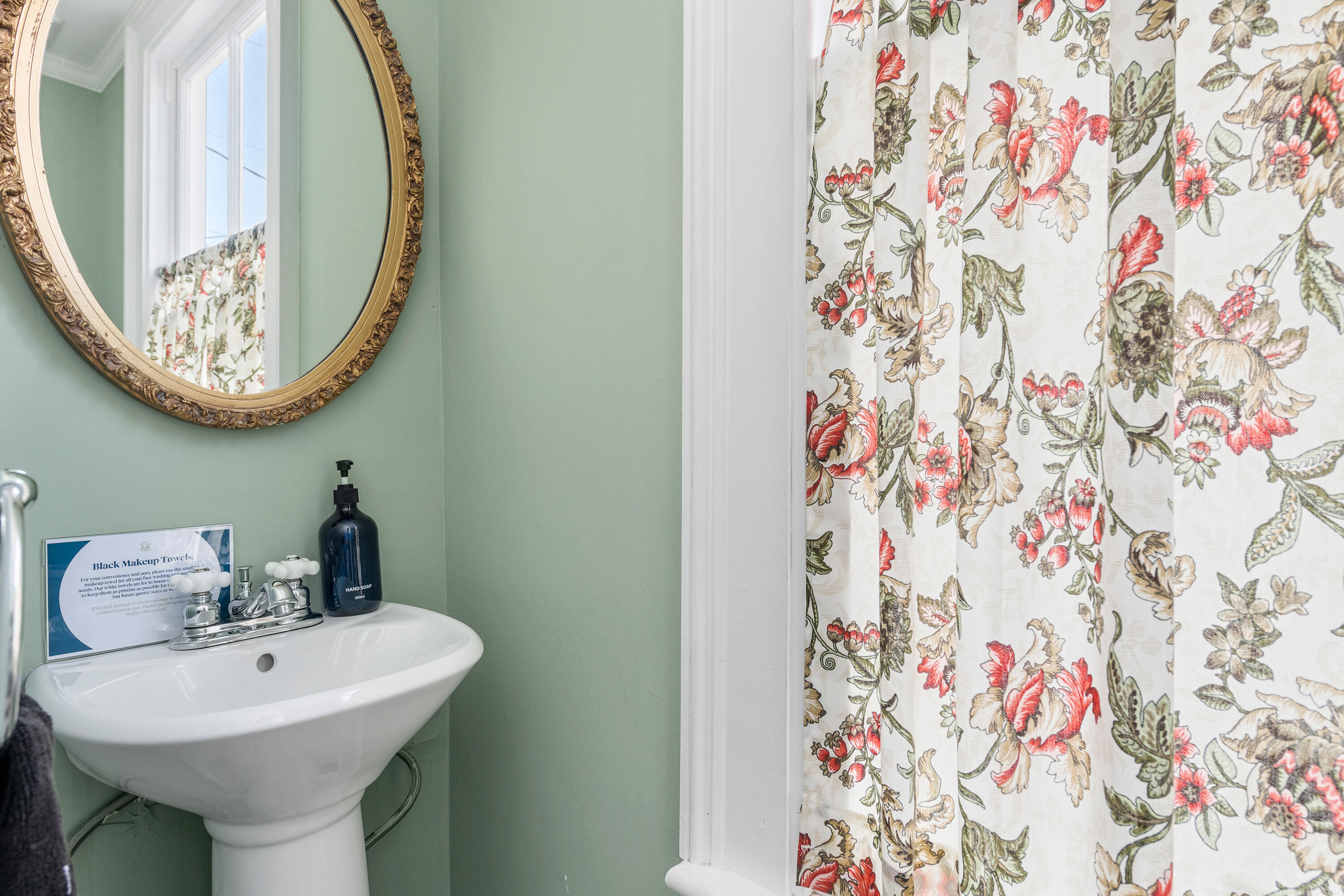 12 Percy Street Charleston, SC 29403 - Photo 17 of 42 Downstairs Hallway Halfbath