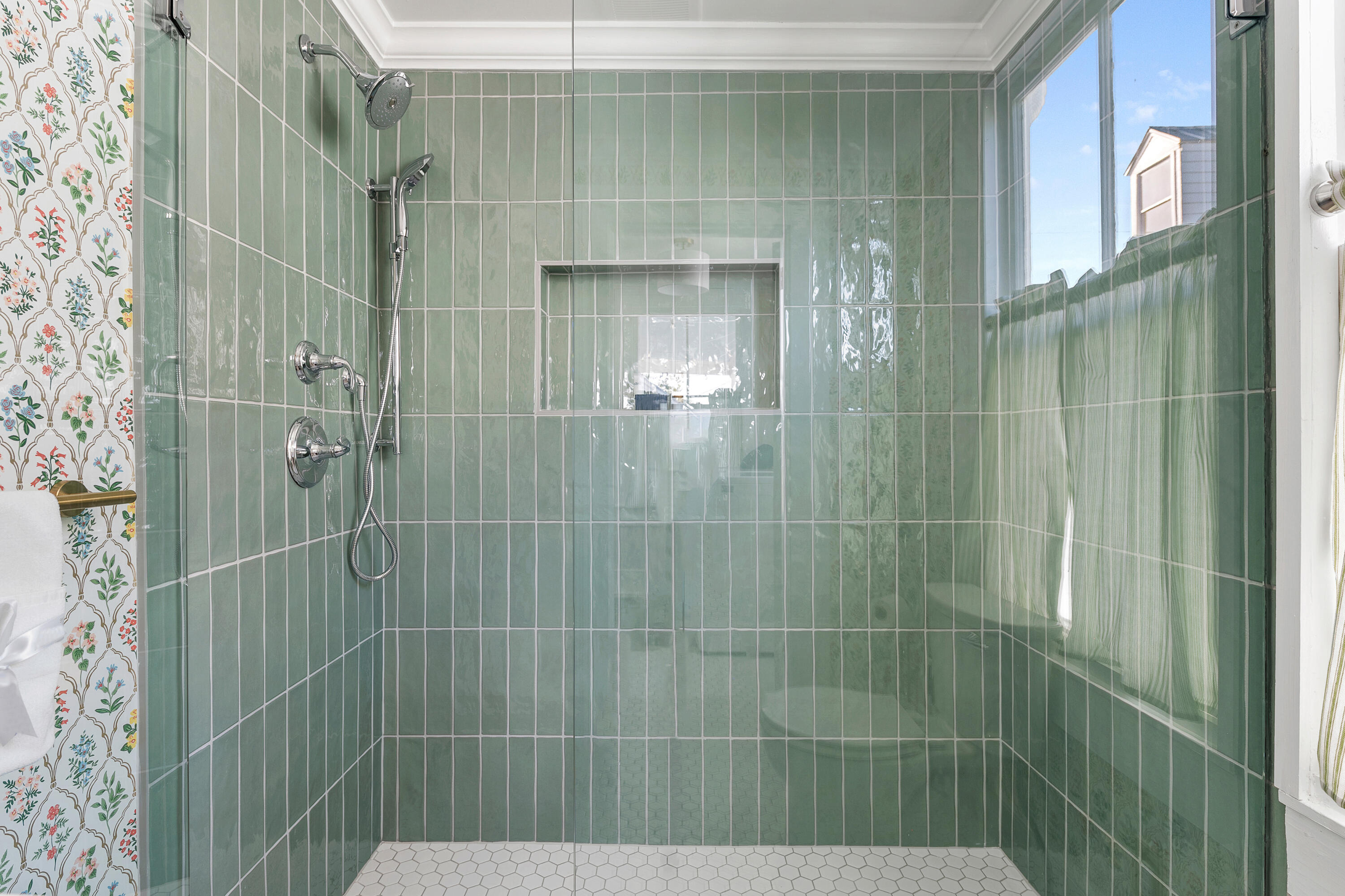 12 Percy Street Charleston, SC 29403 - Photo 27 of 42 upstairs hallway shower