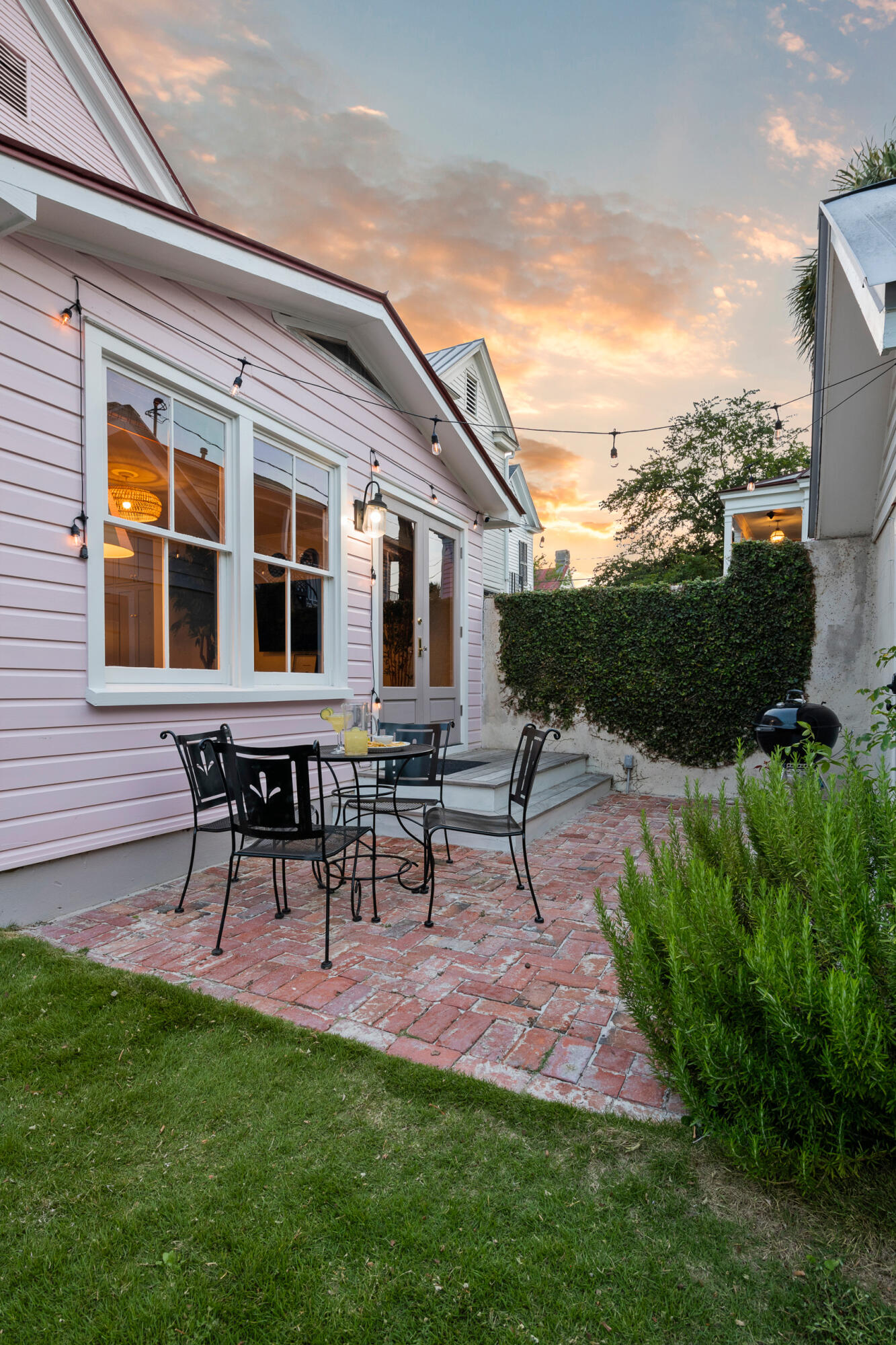 12 Percy Street Charleston, SC 29403 - Photo 41 of 42 twighlight patio