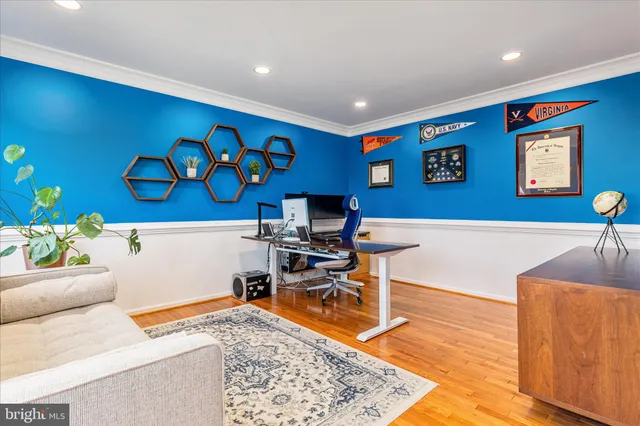 $985,000 | 43879 Glenhazel Drive, Ashburn, VA 20147