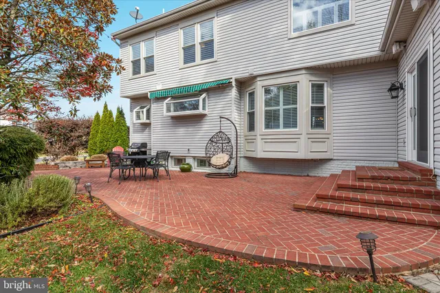 $985,000 | 43879 Glenhazel Drive, Ashburn, VA 20147