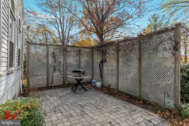 $985,000 | 43879 Glenhazel Drive, Ashburn, VA 20147