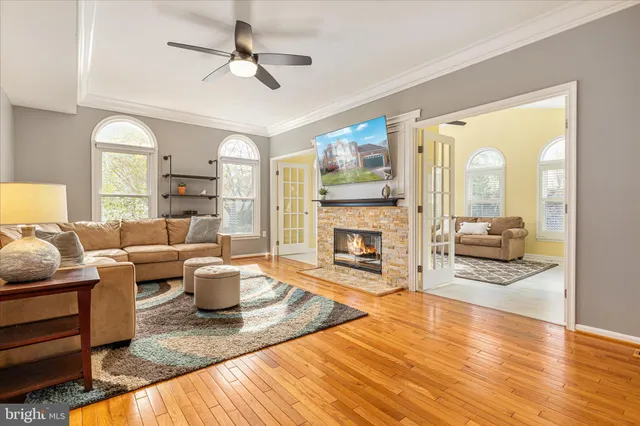 $985,000 | 43879 Glenhazel Drive, Ashburn, VA 20147