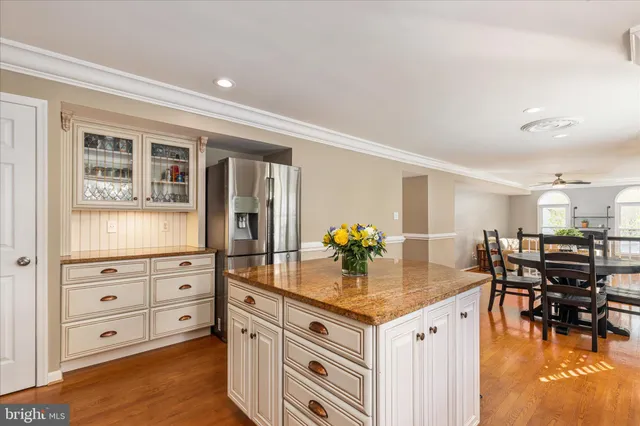 $985,000 | 43879 Glenhazel Drive, Ashburn, VA 20147