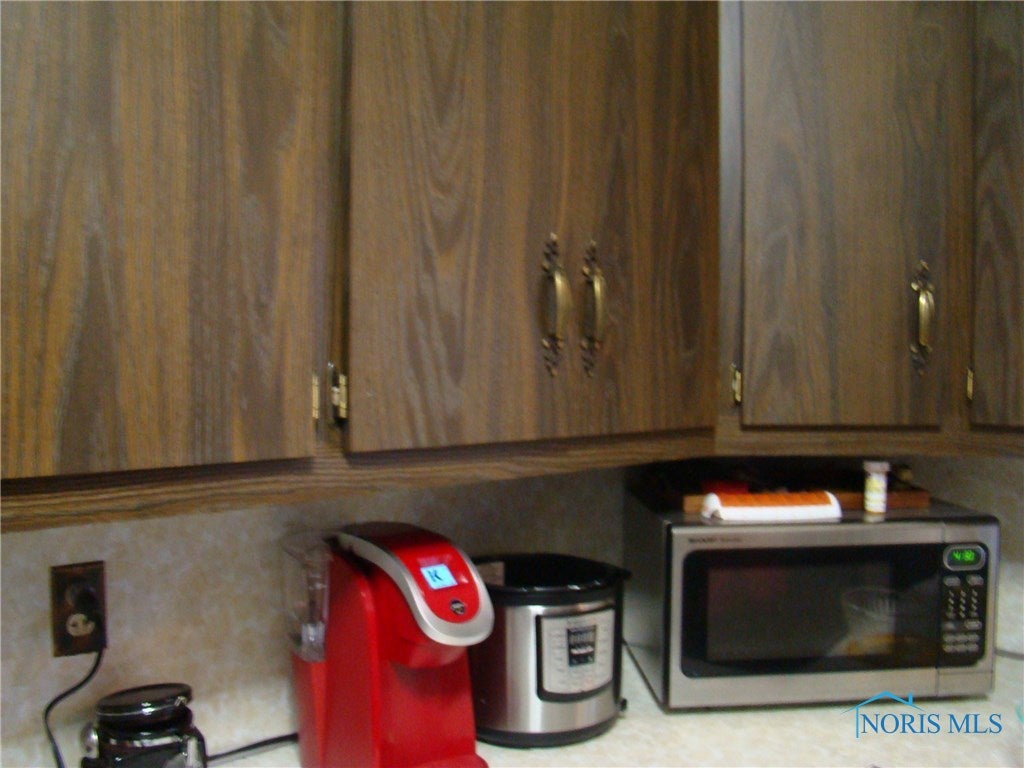 2434 Goddard Road Toledo, OH 43606 - Photo 5 of 16 Gallery Image 5