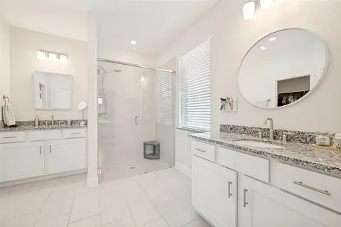 $519,999 | 104 Lakeview Drive, Oak Point, TX 75068