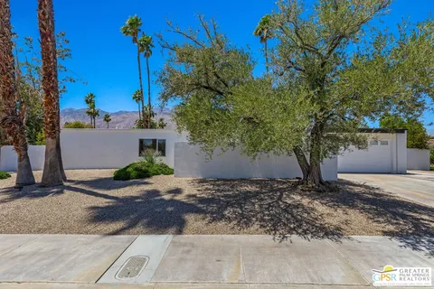 $1,095,000 | 541 North Cantera Circle, Palm Springs, CA 92262