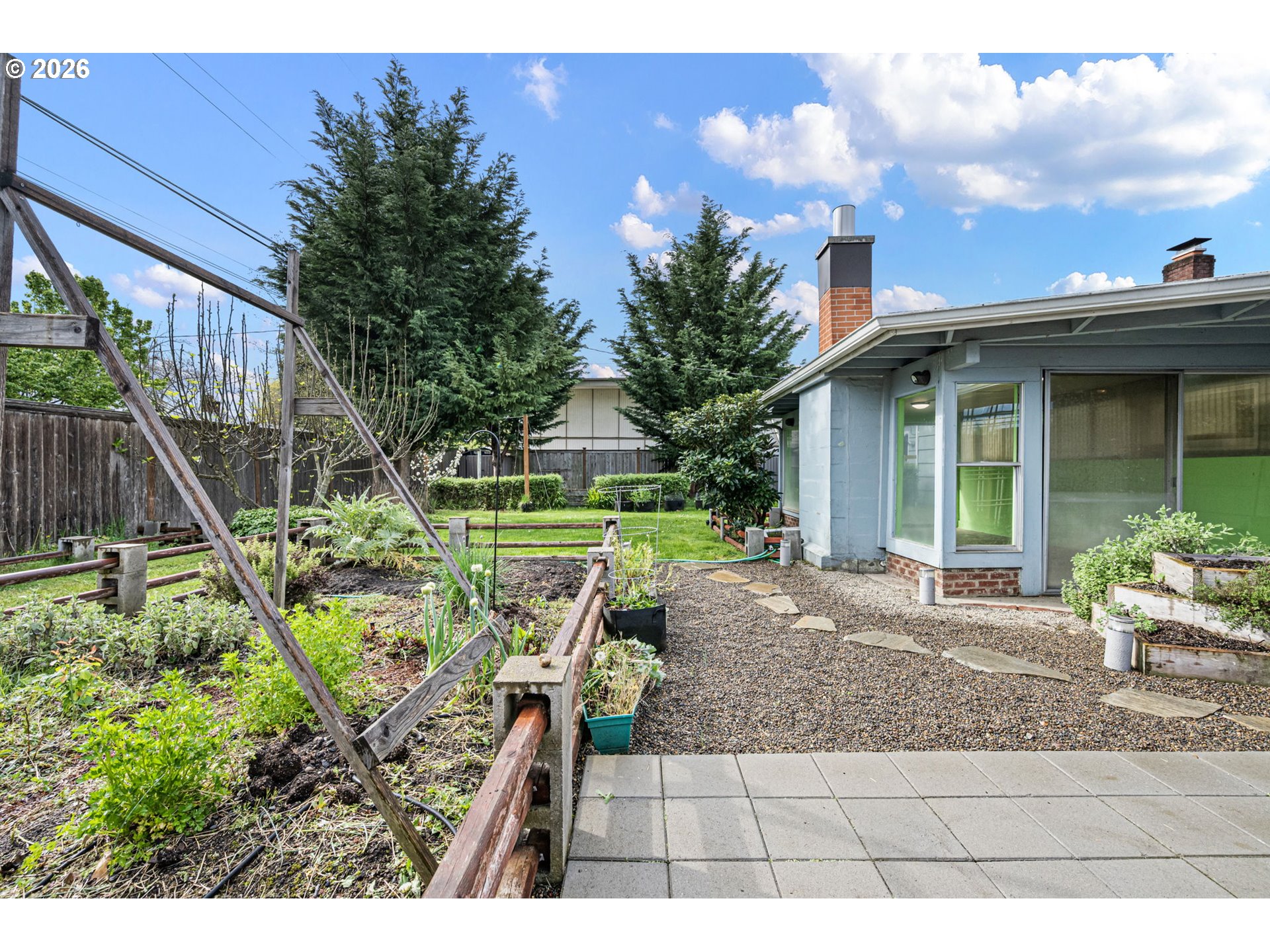 1565 Linwood Street Eugene, OR 97404 - Photo 31 of 42 a view of a house with backyard