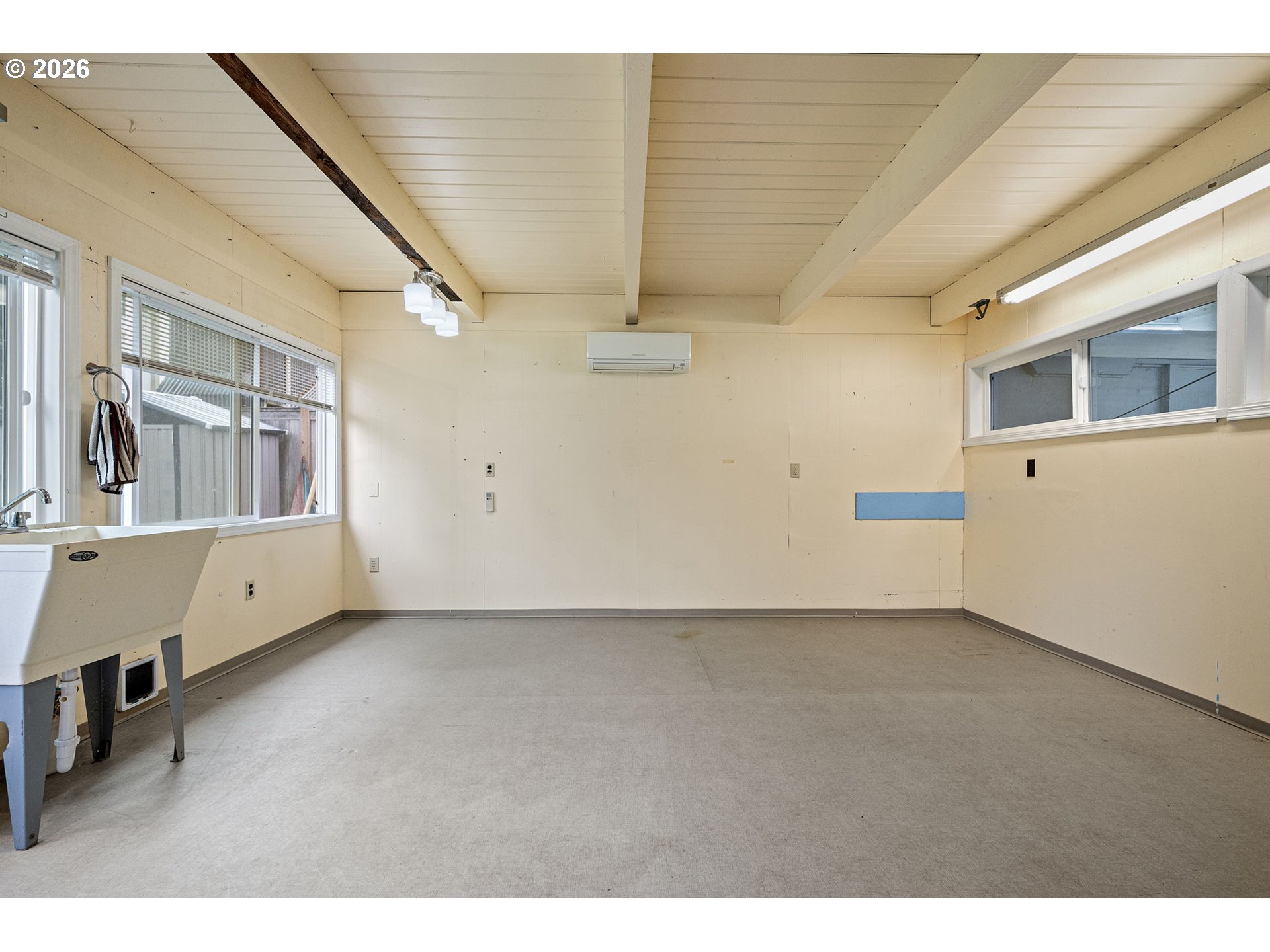 1565 Linwood Street Eugene, OR 97404 - Photo 39 of 42 a view of an empty room