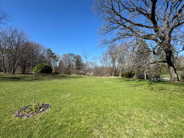 $375,000 | W300S2975 Snowdon Drive, Waukesha, WI 53189