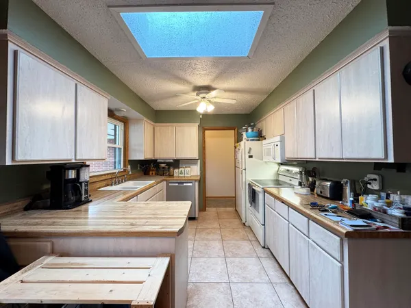 $375,000 | W300S2975 Snowdon Drive, Waukesha, WI 53189
