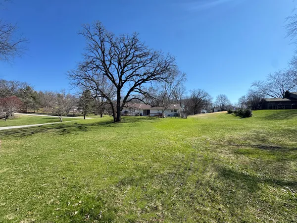 $375,000 | W300S2975 Snowdon Drive, Waukesha, WI 53189