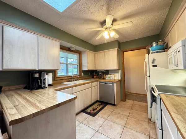$375,000 | W300S2975 Snowdon Drive, Waukesha, WI 53189