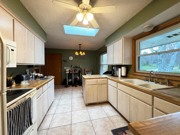 $375,000 | W300S2975 Snowdon Drive, Waukesha, WI 53189