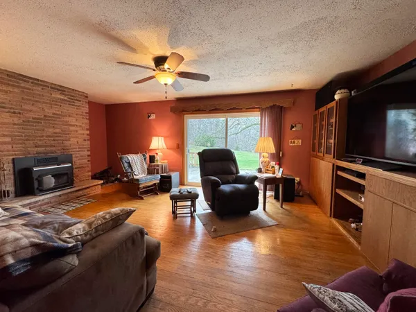 $375,000 | W300S2975 Snowdon Drive, Waukesha, WI 53189