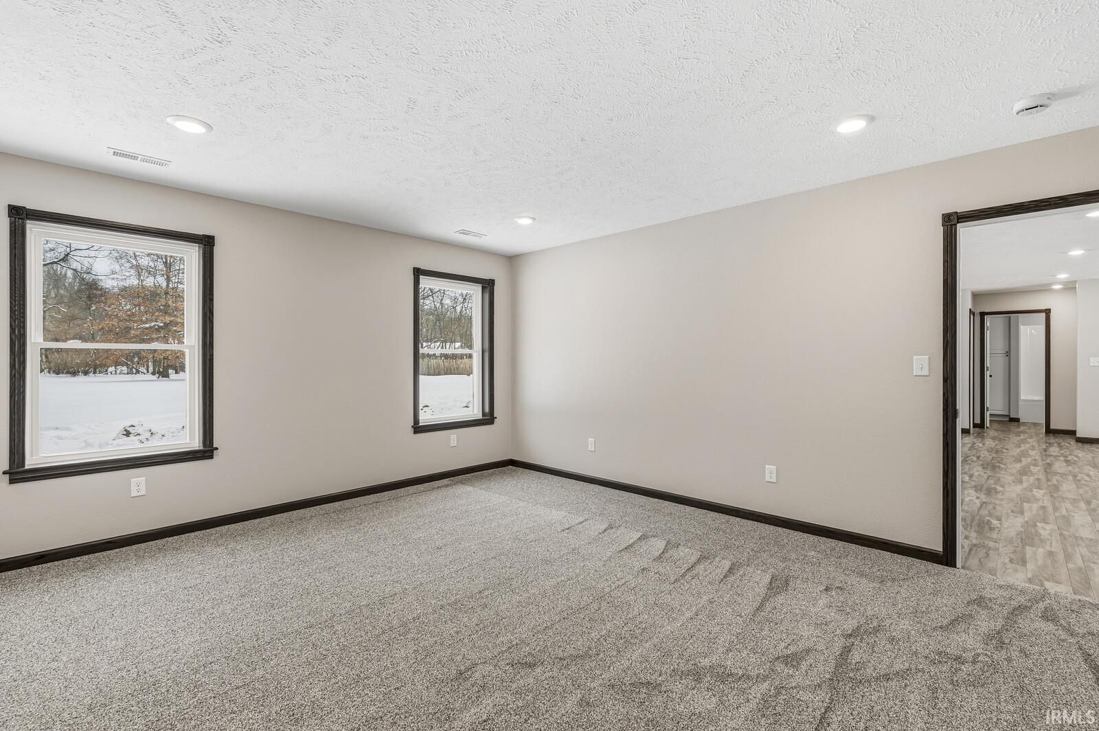 51628 Lakeland Road Elkhart, IN 46514 - Photo 14 of 32