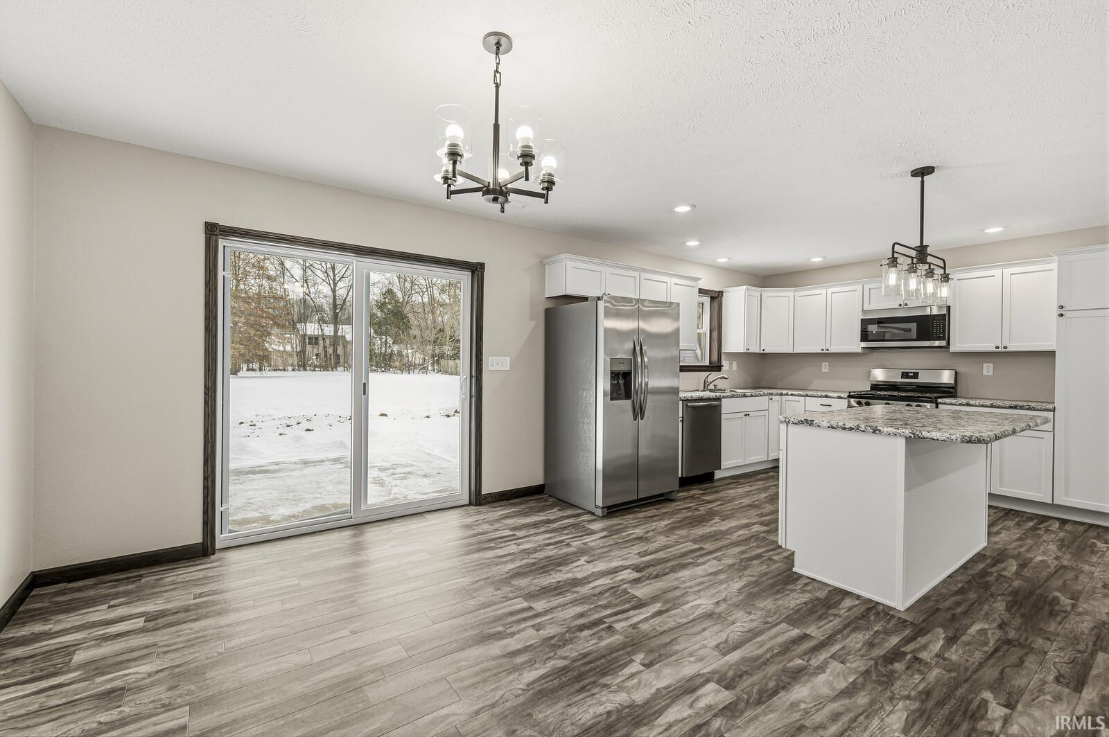 51628 Lakeland Road Elkhart, IN 46514 - Photo 6 of 32